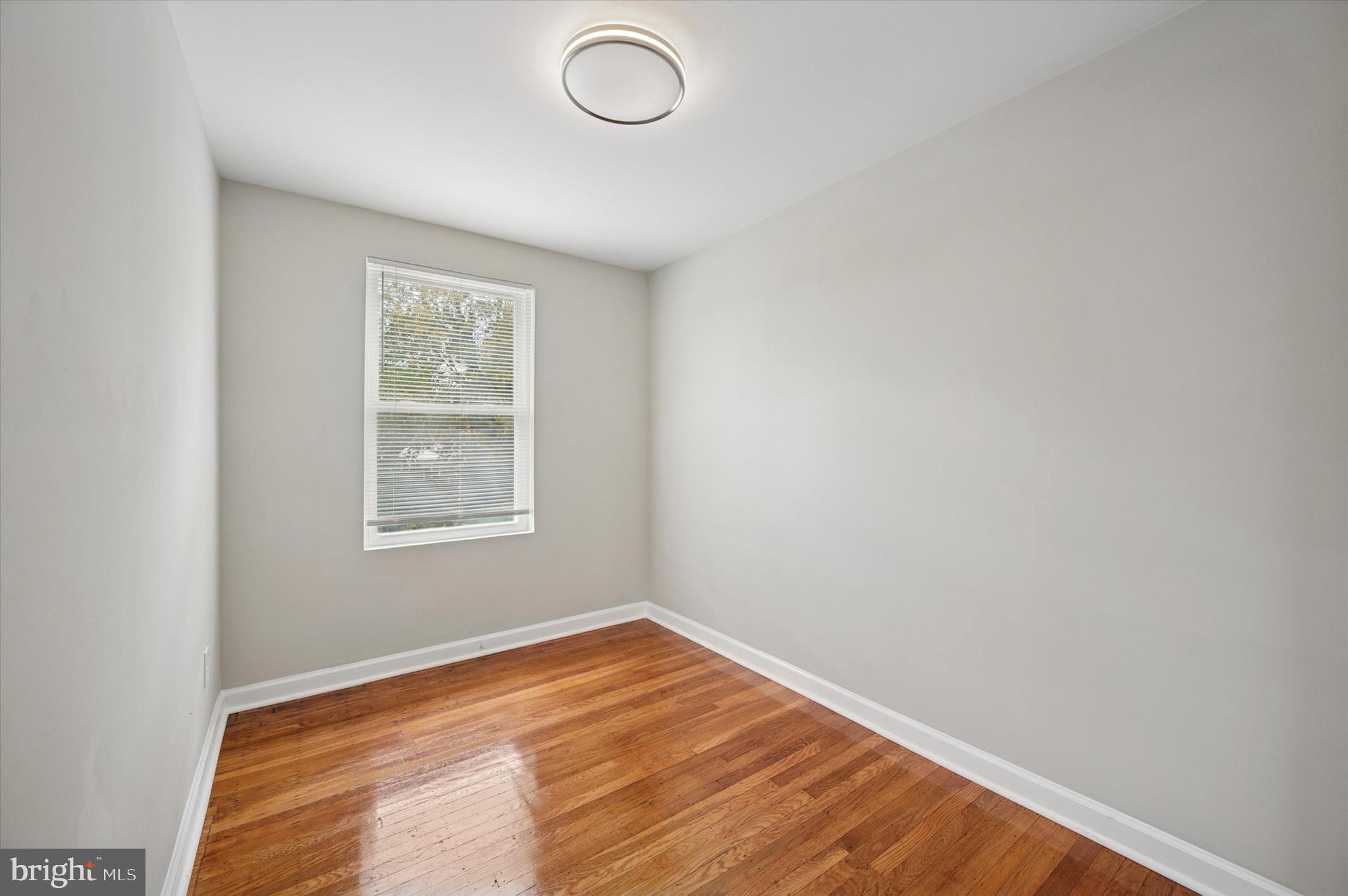 GERMANTOWN (EAST) - Residential