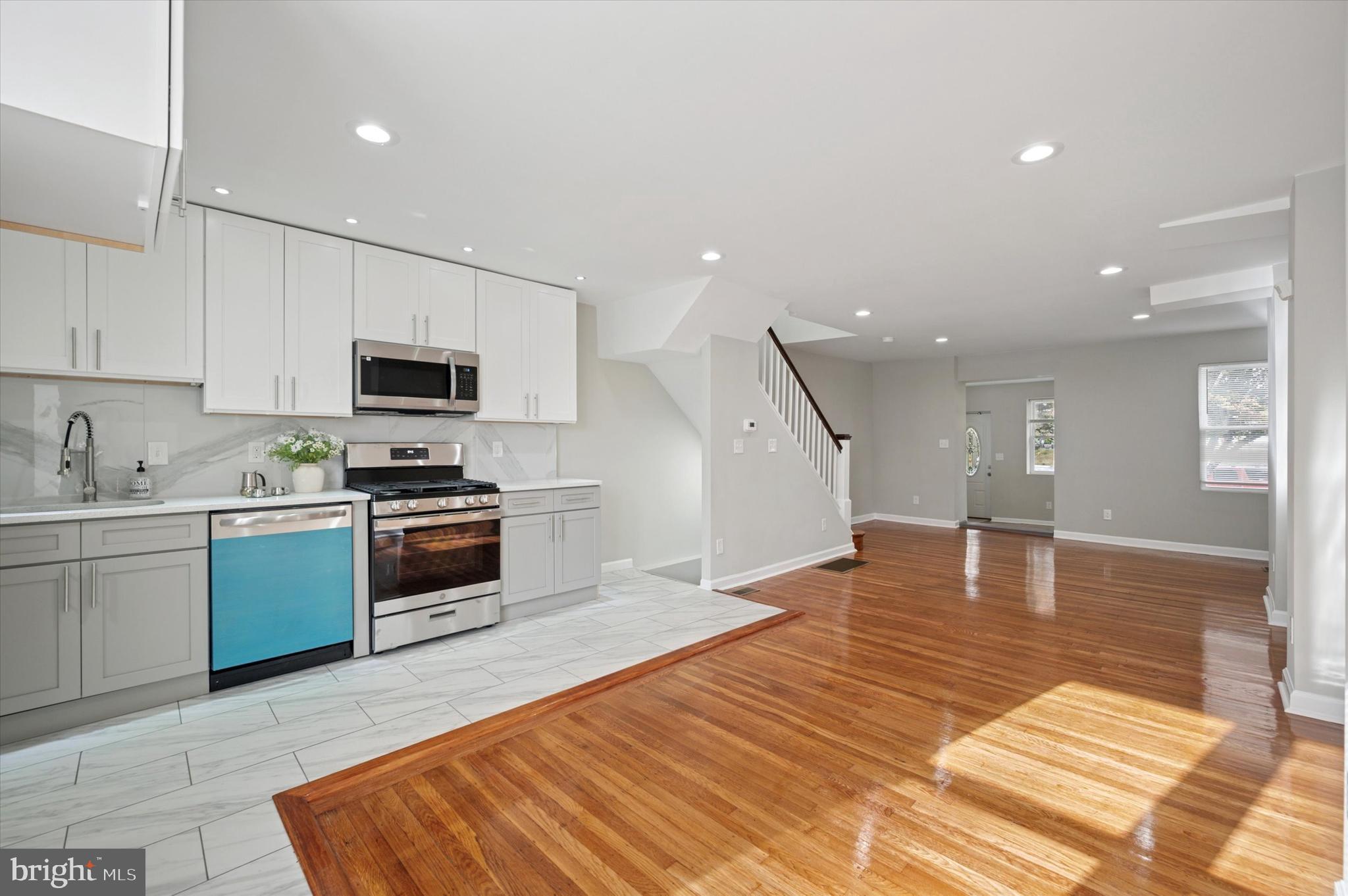 GERMANTOWN (EAST) - Residential