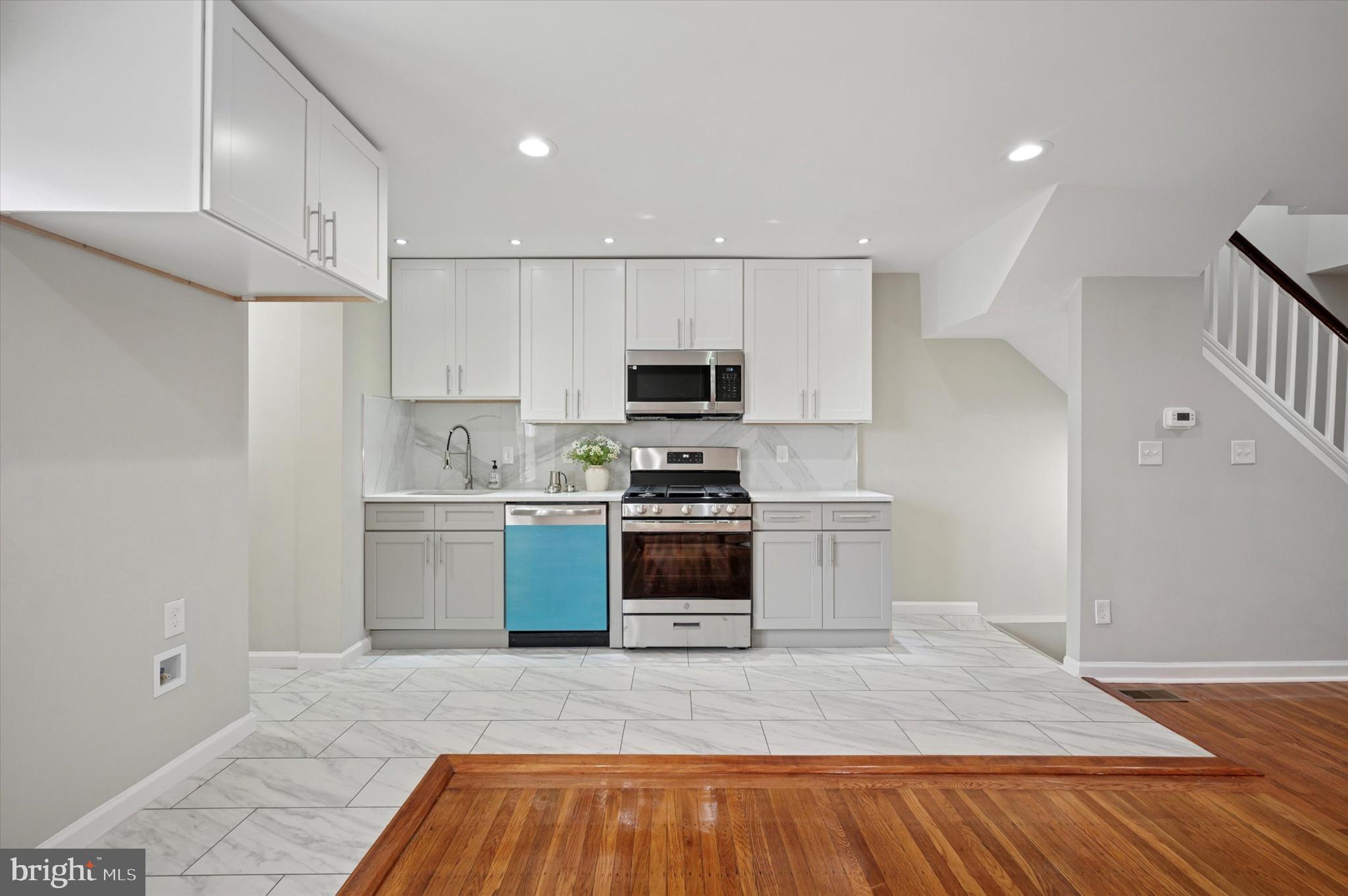 GERMANTOWN (EAST) - Residential