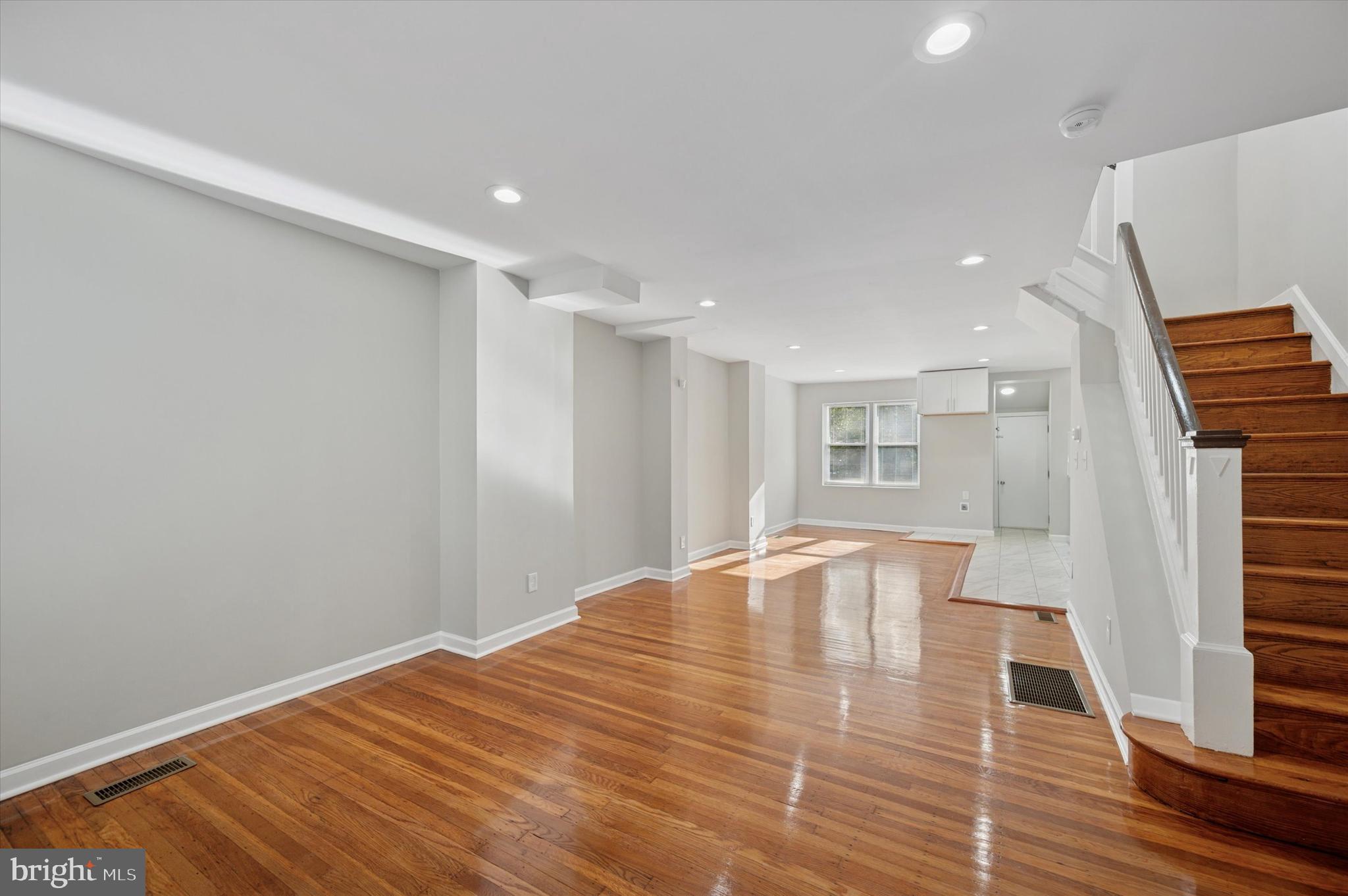 GERMANTOWN (EAST) - Residential