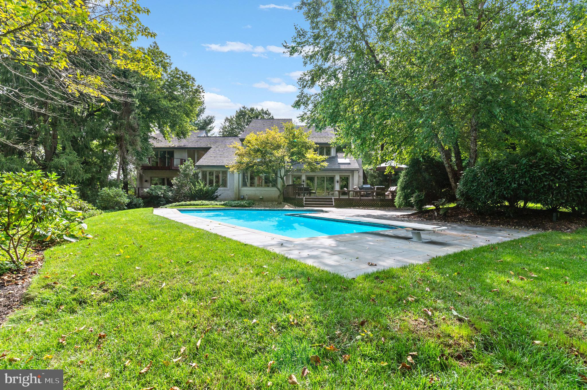 RAVENSCLIFF - Residential