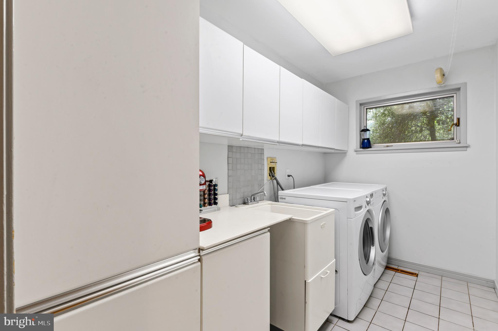 RAVENSCLIFF - Residential