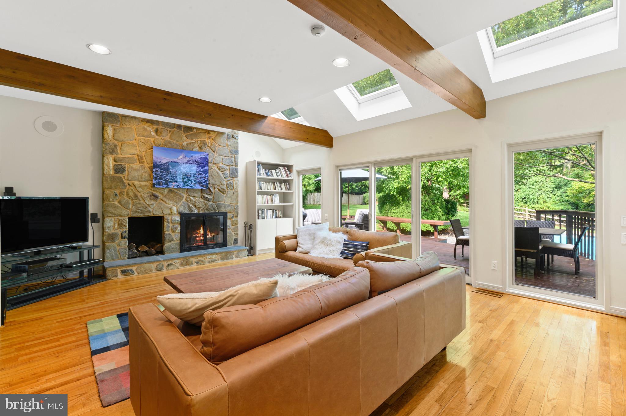 RAVENSCLIFF - Residential