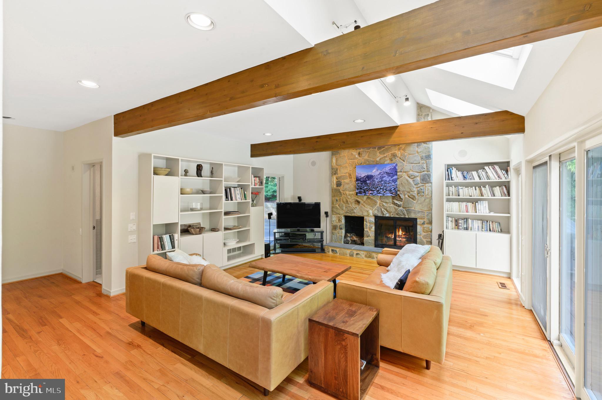 RAVENSCLIFF - Residential