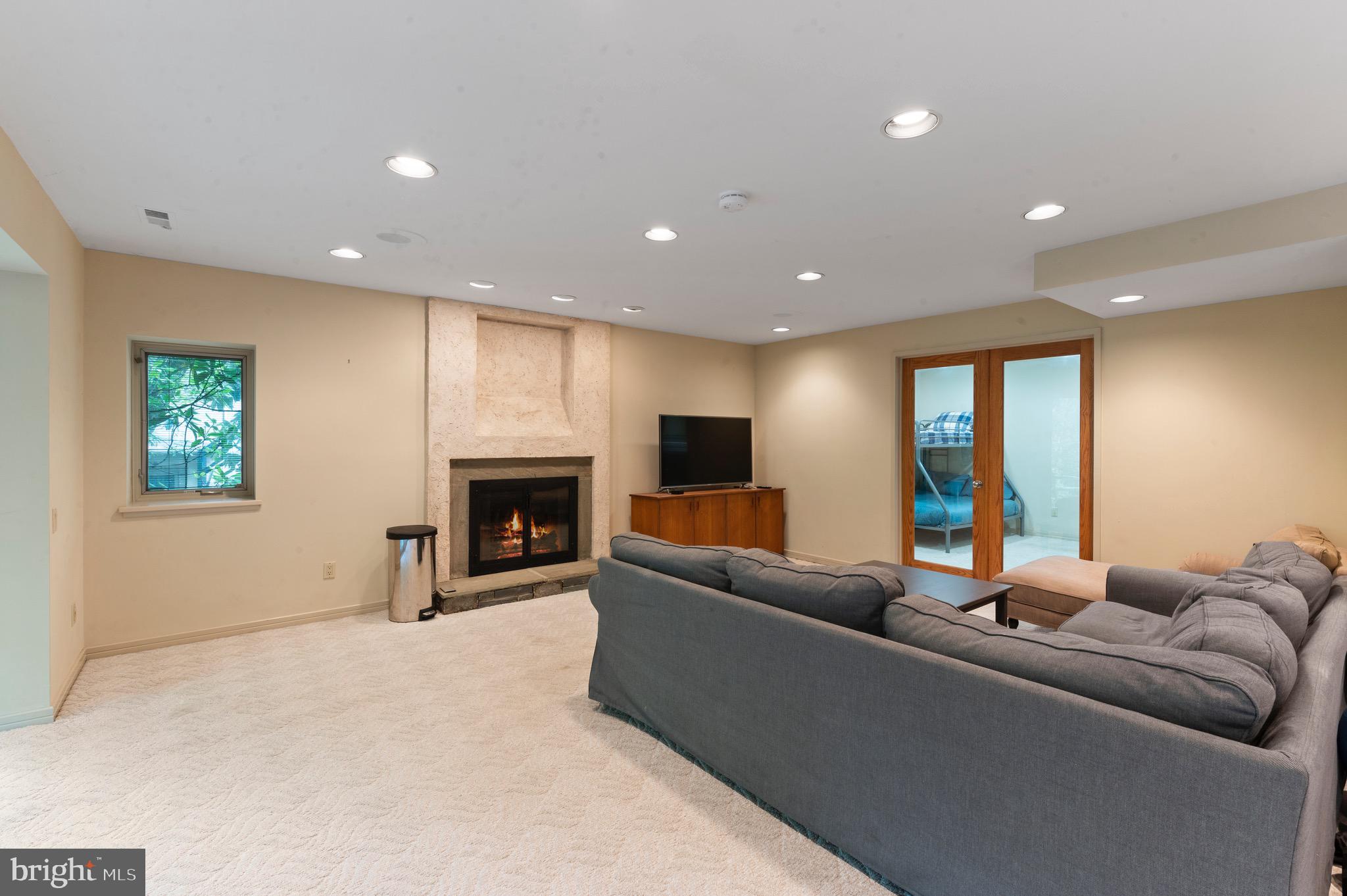 RAVENSCLIFF - Residential