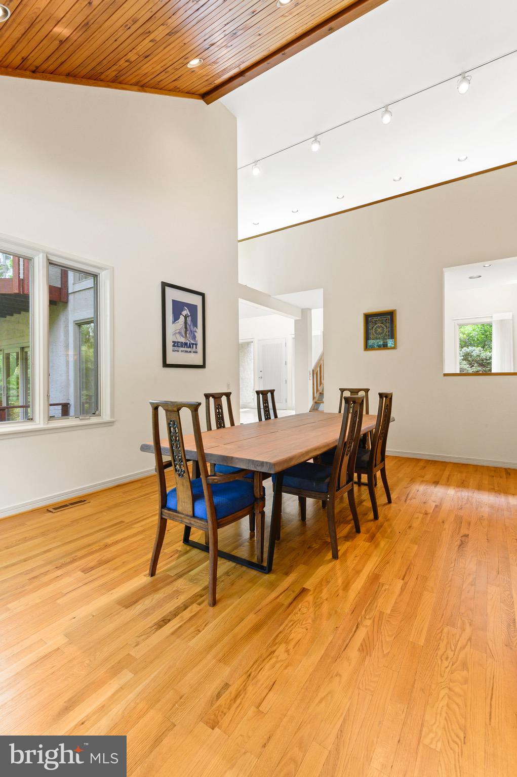 RAVENSCLIFF - Residential