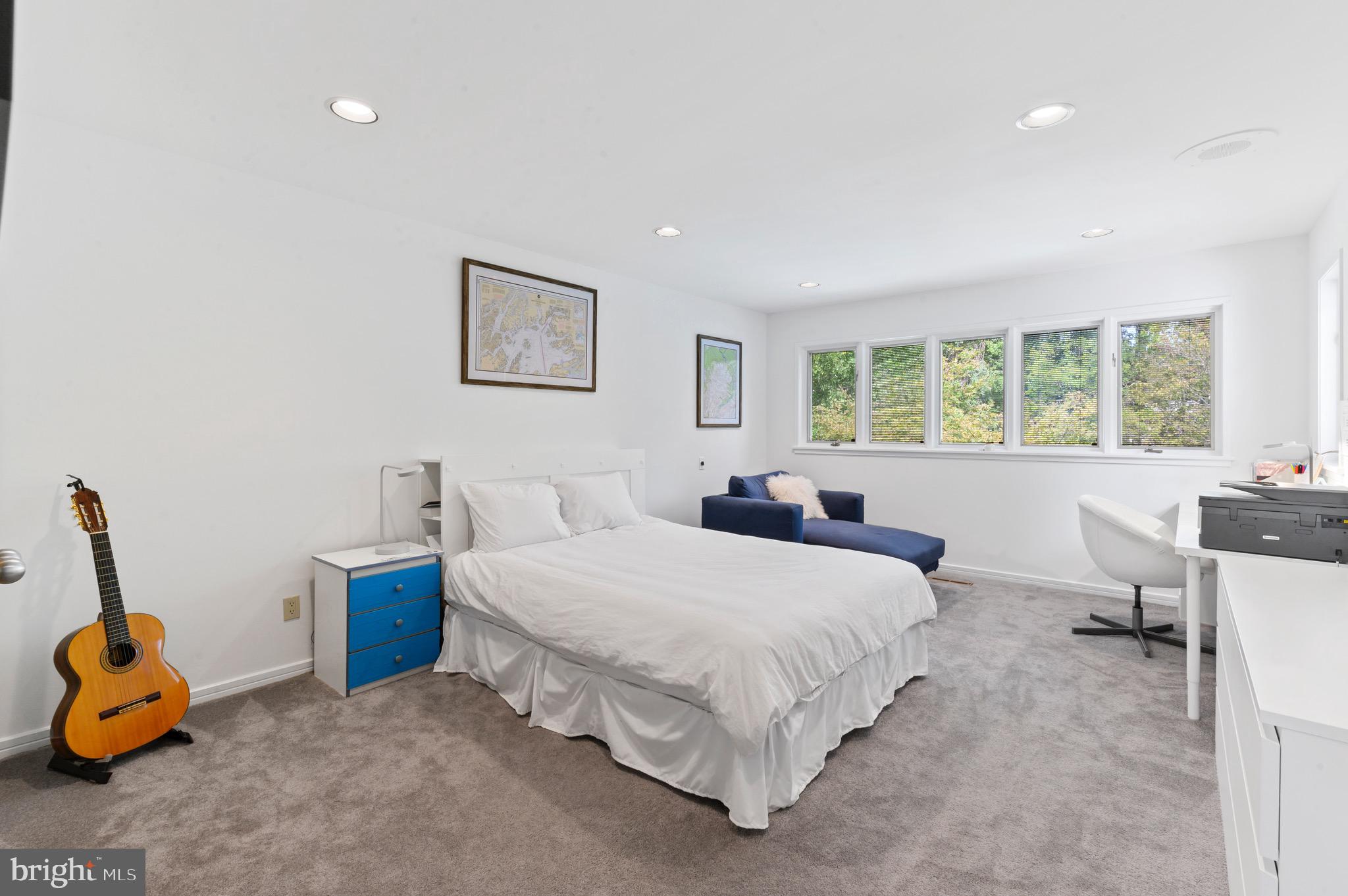 RAVENSCLIFF - Residential