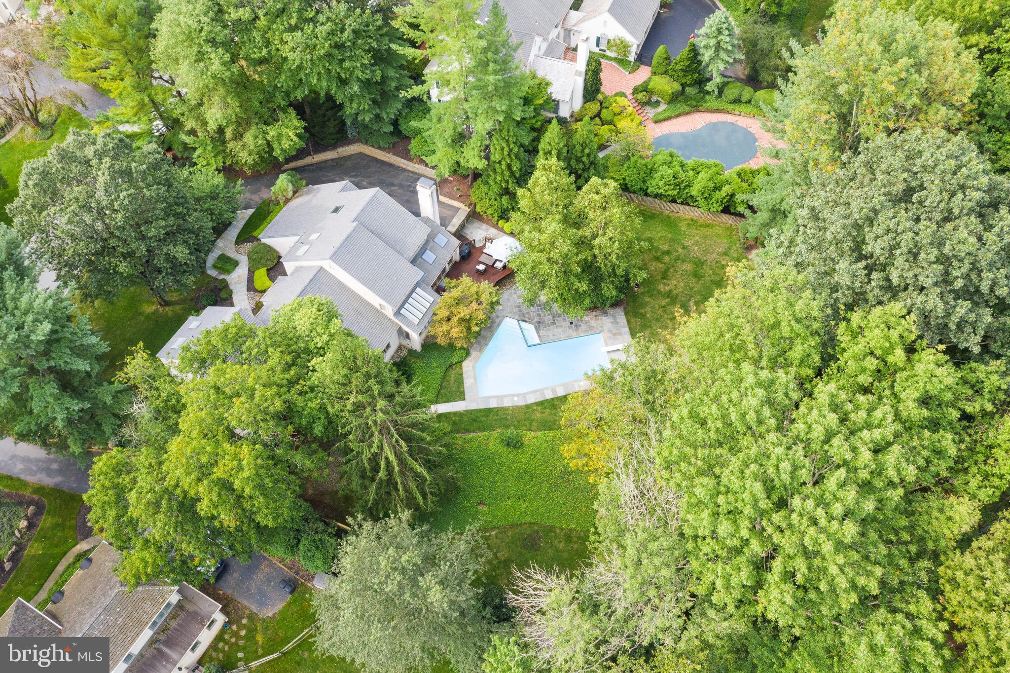 RAVENSCLIFF - Residential