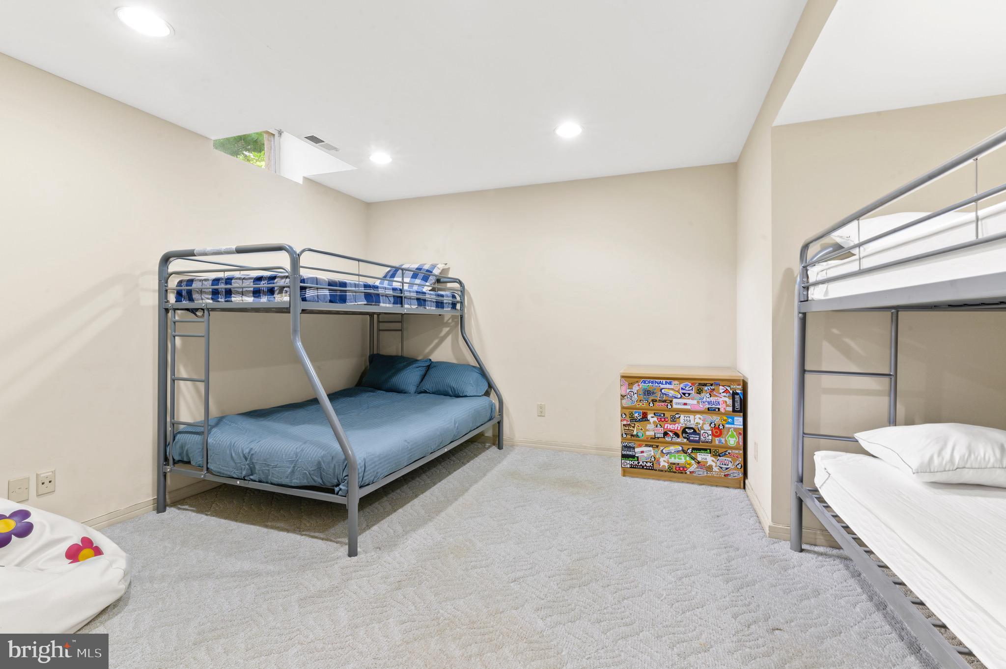 RAVENSCLIFF - Residential