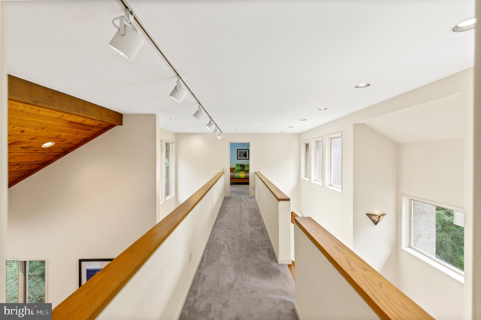 RAVENSCLIFF - Residential