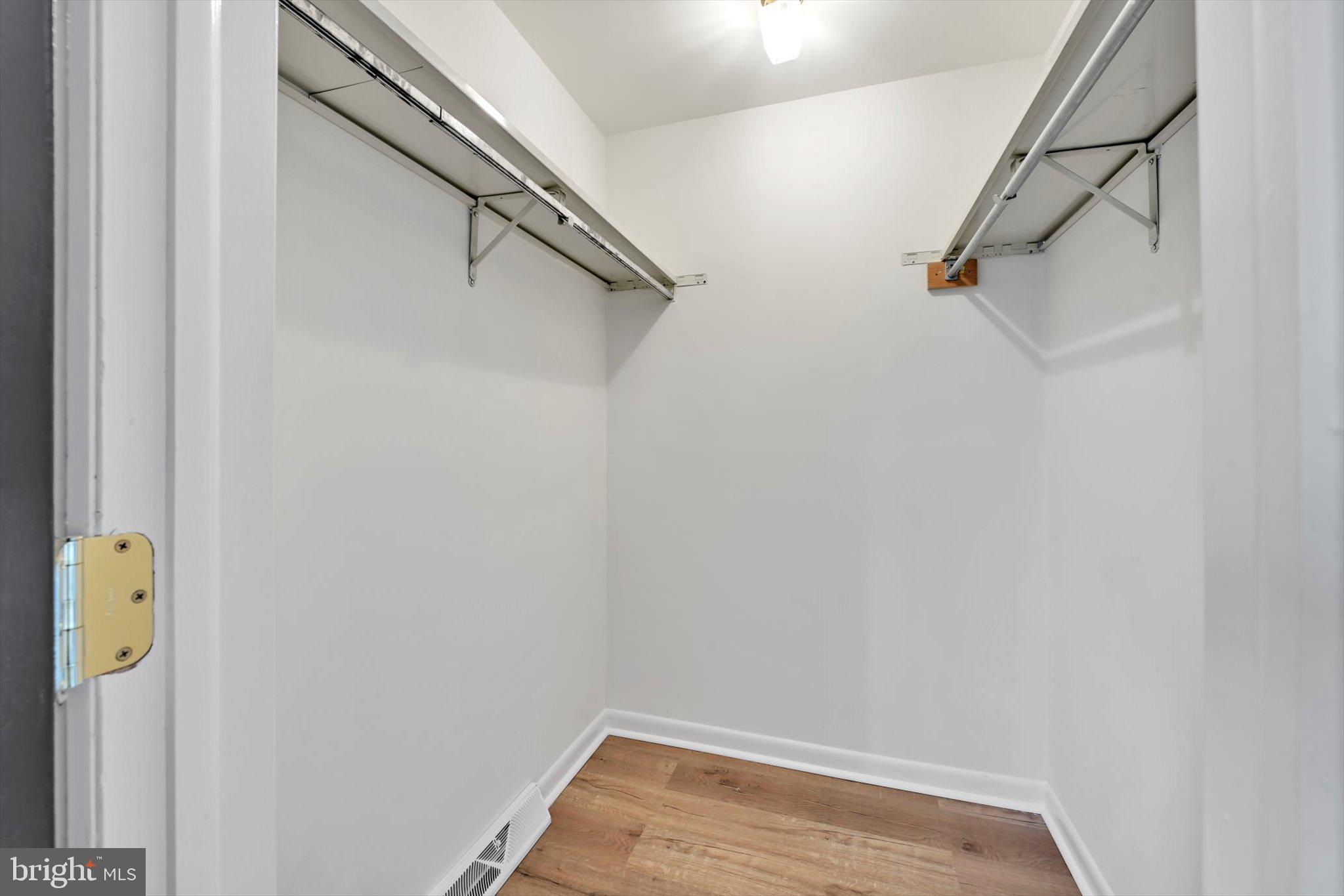 CROSSGATES - Residential