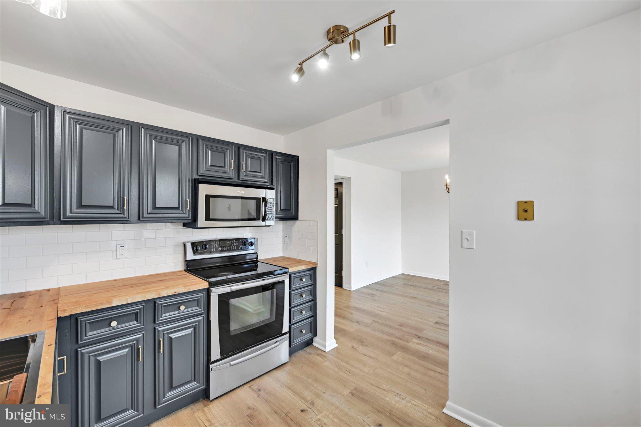 CROSSGATES - Residential