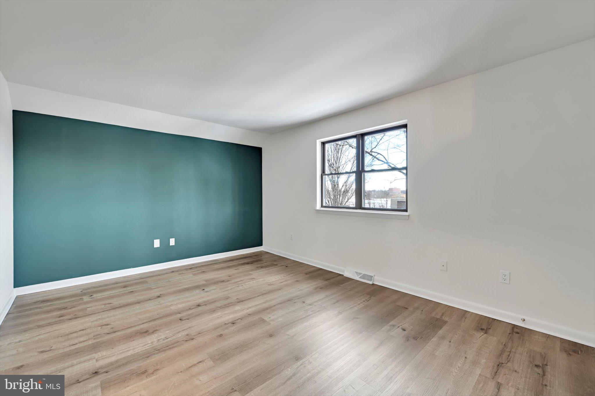 CROSSGATES - Residential