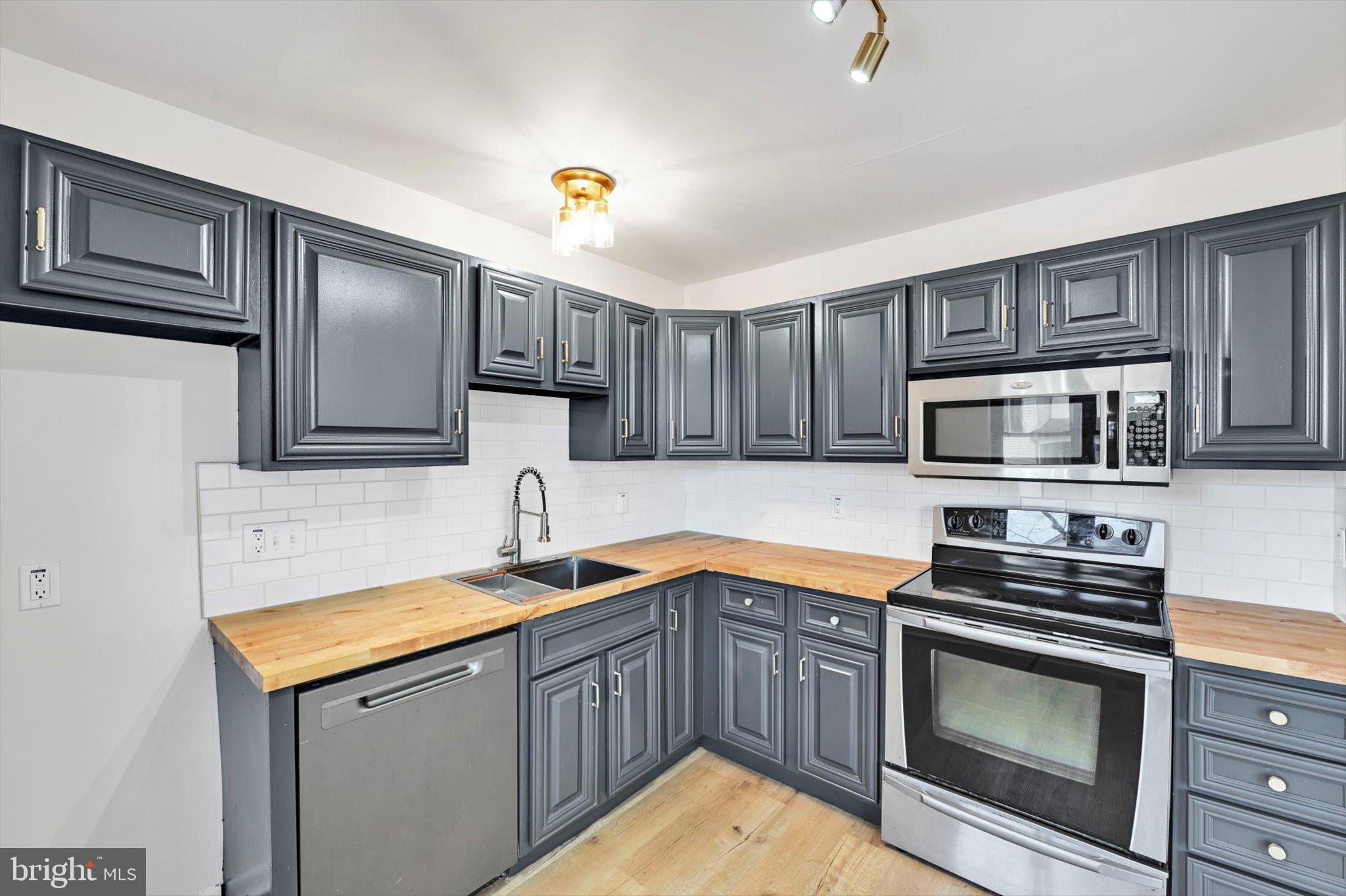 CROSSGATES - Residential