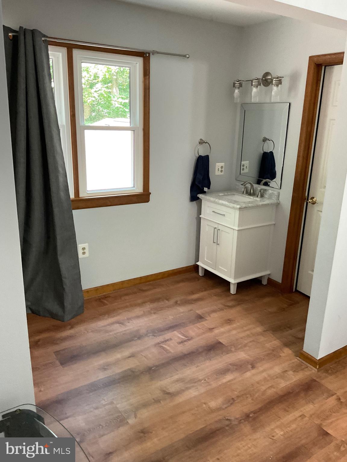 WINDSOR FOREST - Residential Lease