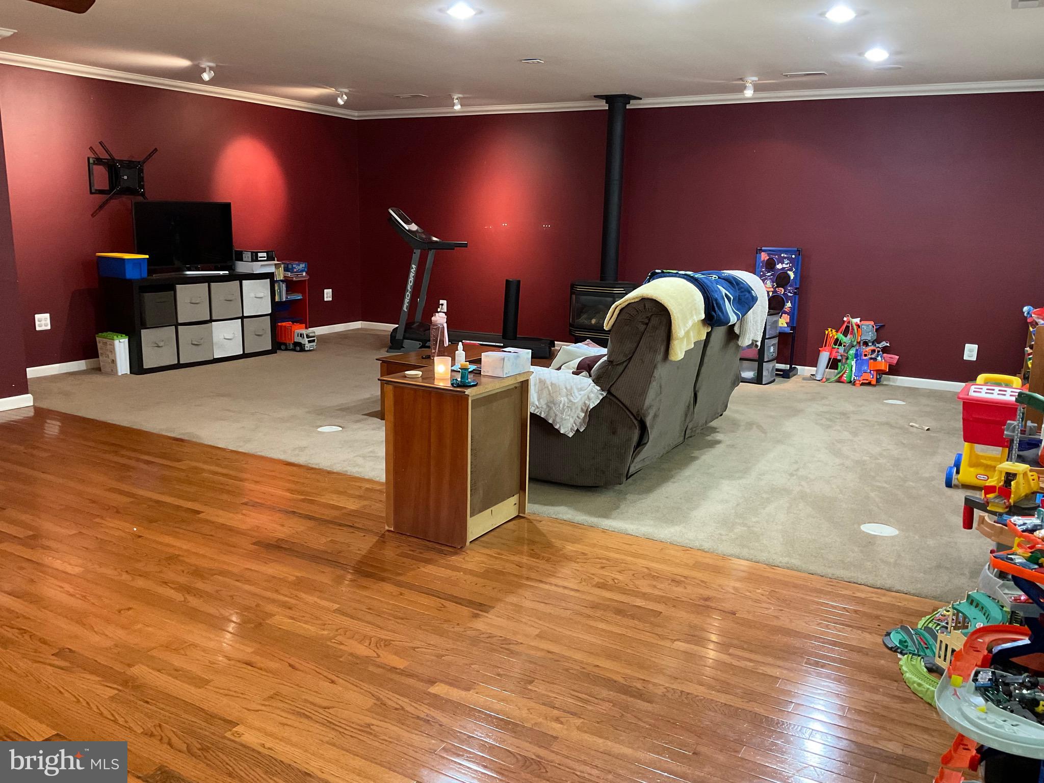 WINDSOR FOREST - Residential Lease