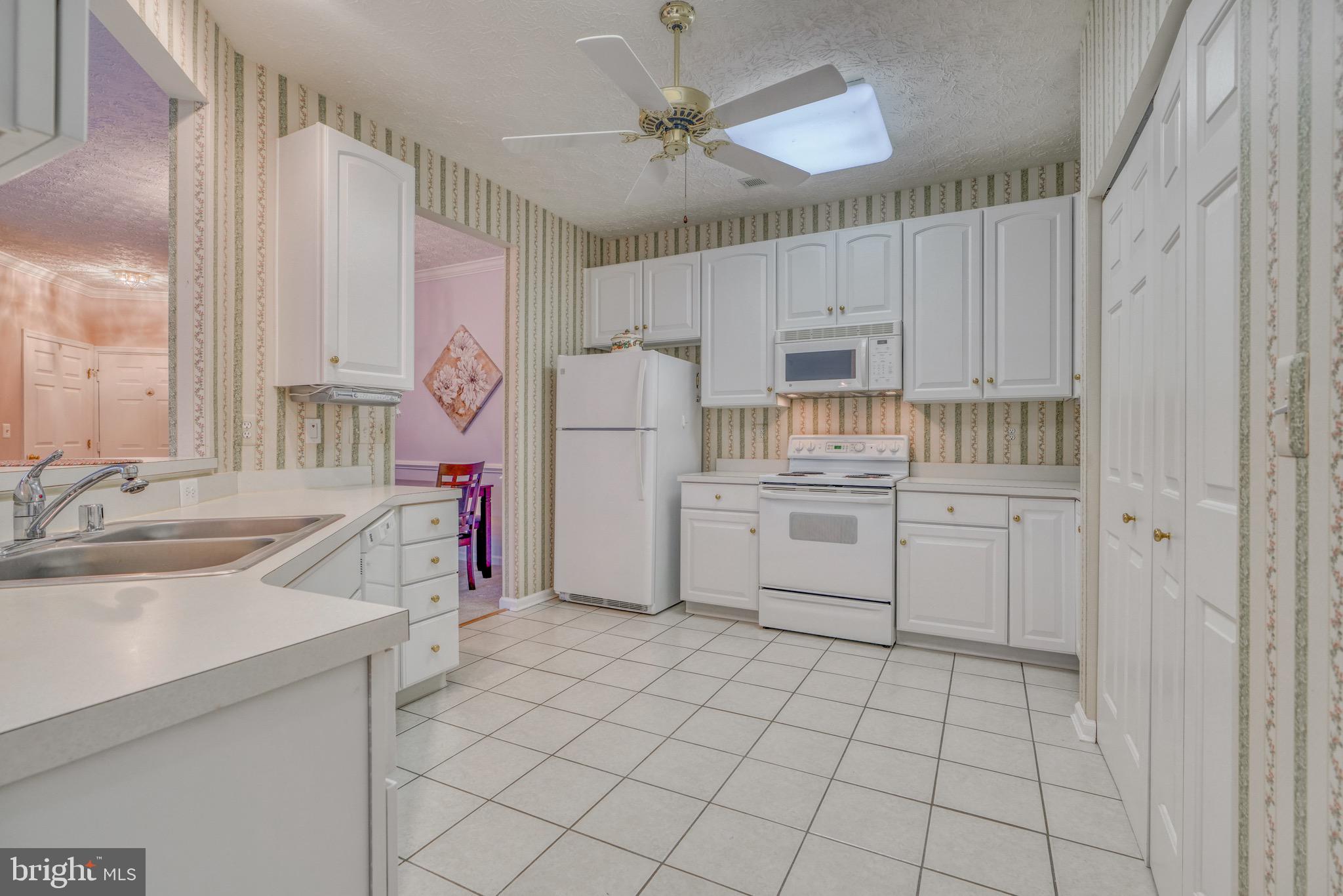 THE POND - Residential