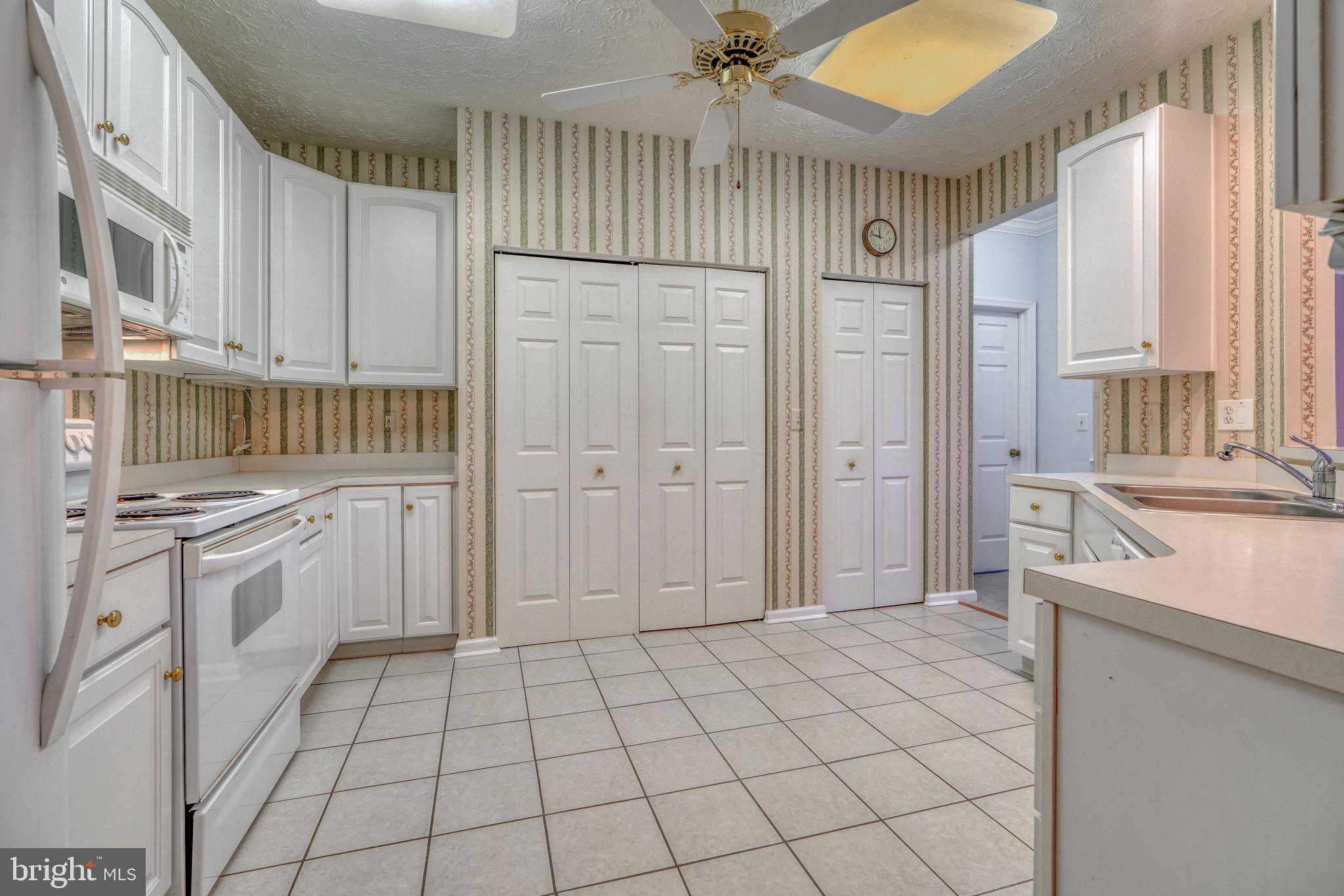 THE POND - Residential