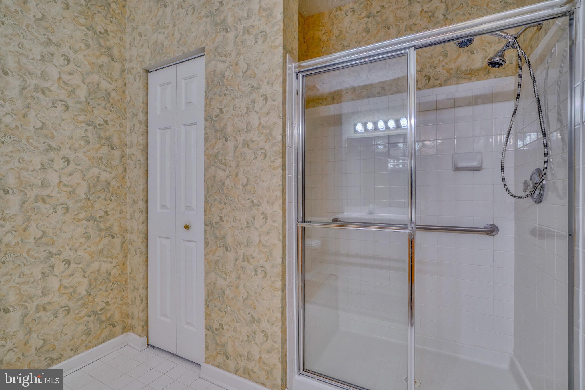 THE POND - Residential