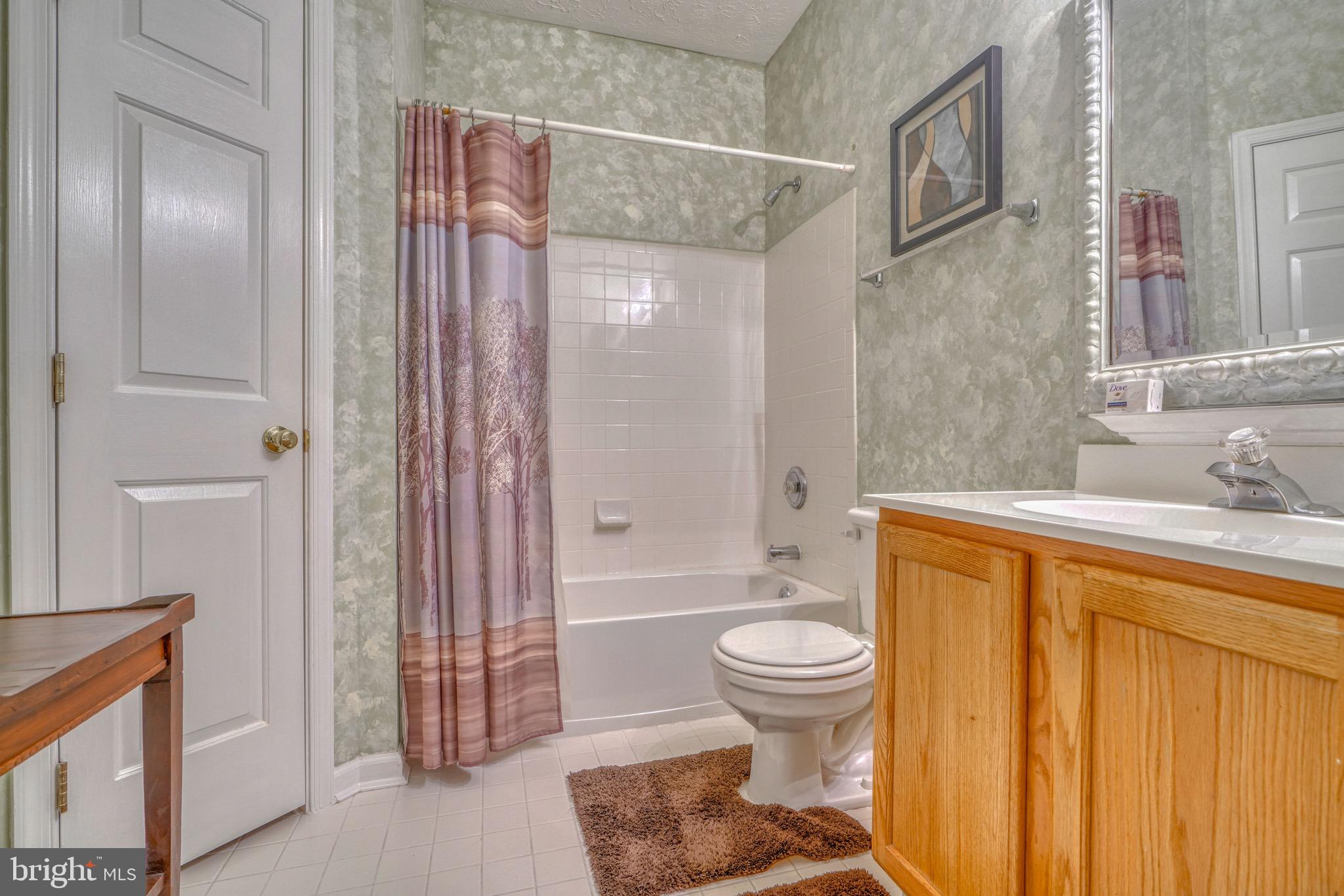 THE POND - Residential