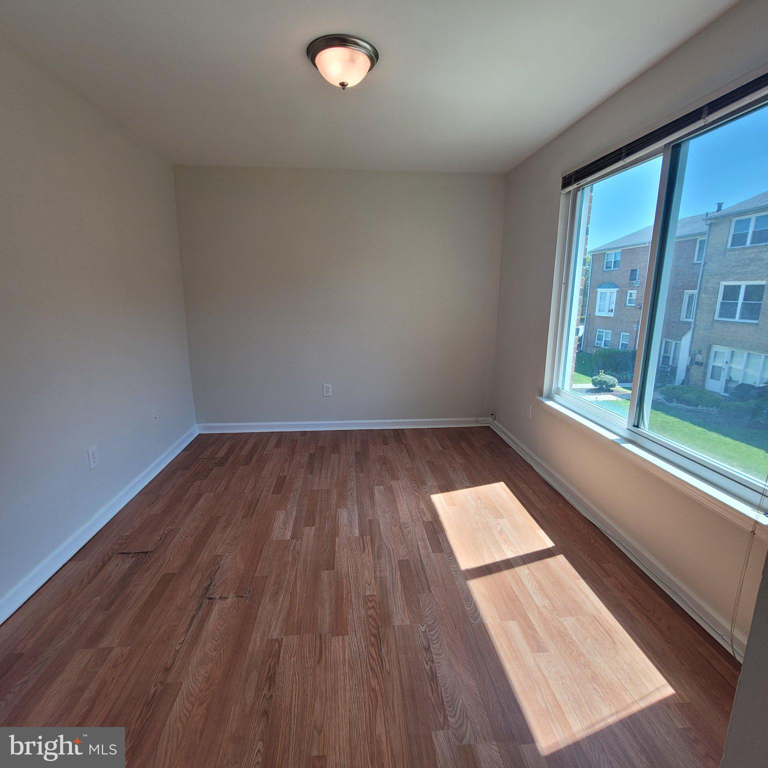 OLD TOWNE VILLAGE CONDOMINIUMS - Residential