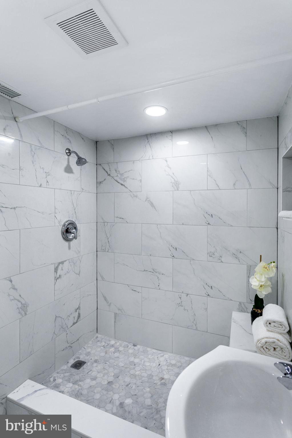 HAMPSHIRE HEIGHTS - Residential