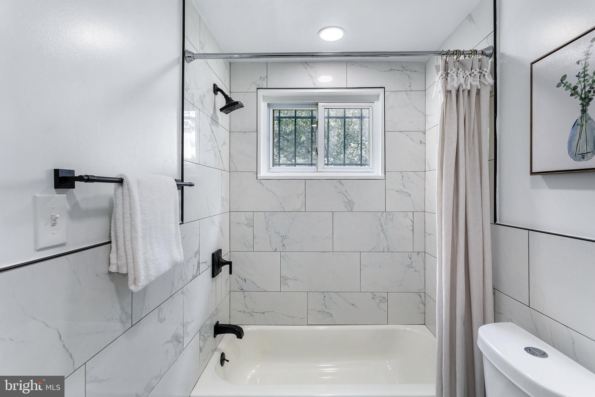 HAMPSHIRE HEIGHTS - Residential