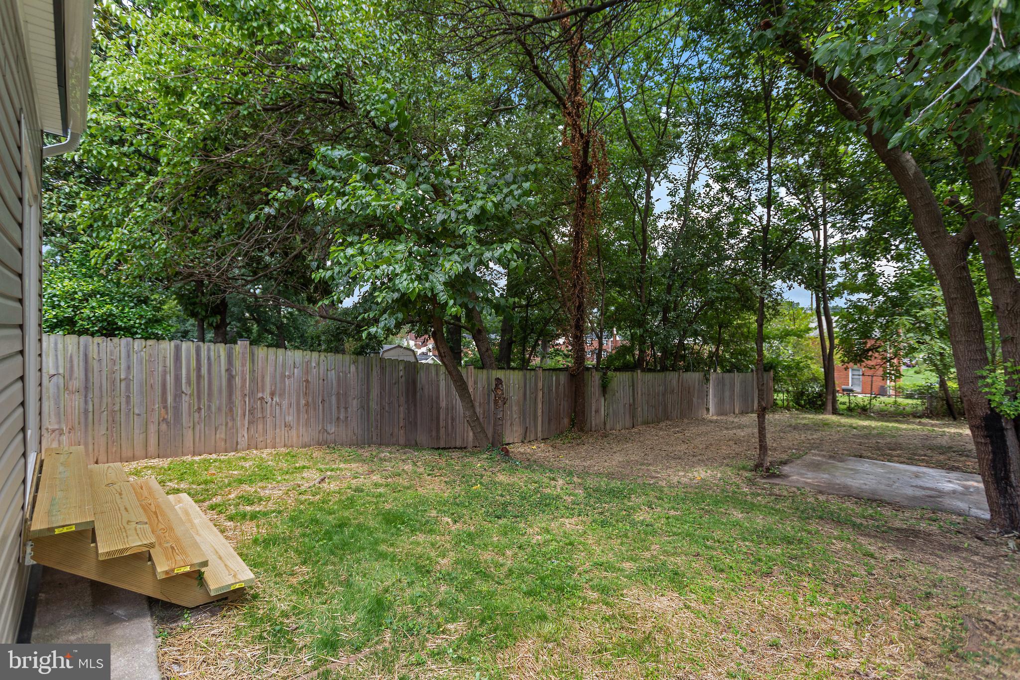 HAMPSHIRE HEIGHTS - Residential