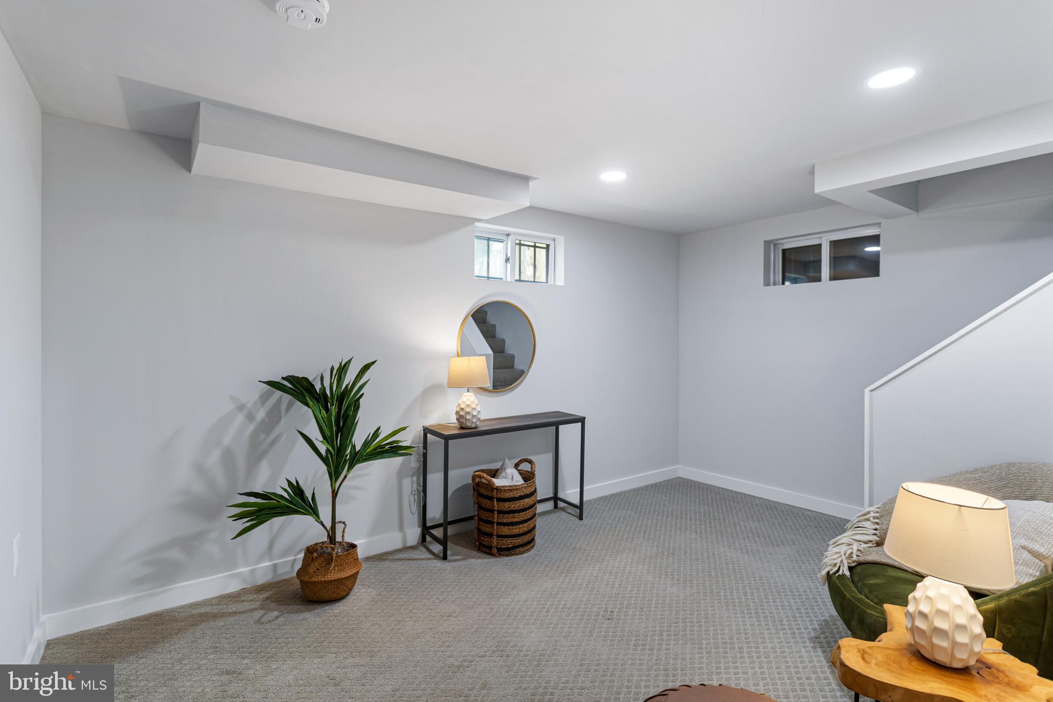 HAMPSHIRE HEIGHTS - Residential