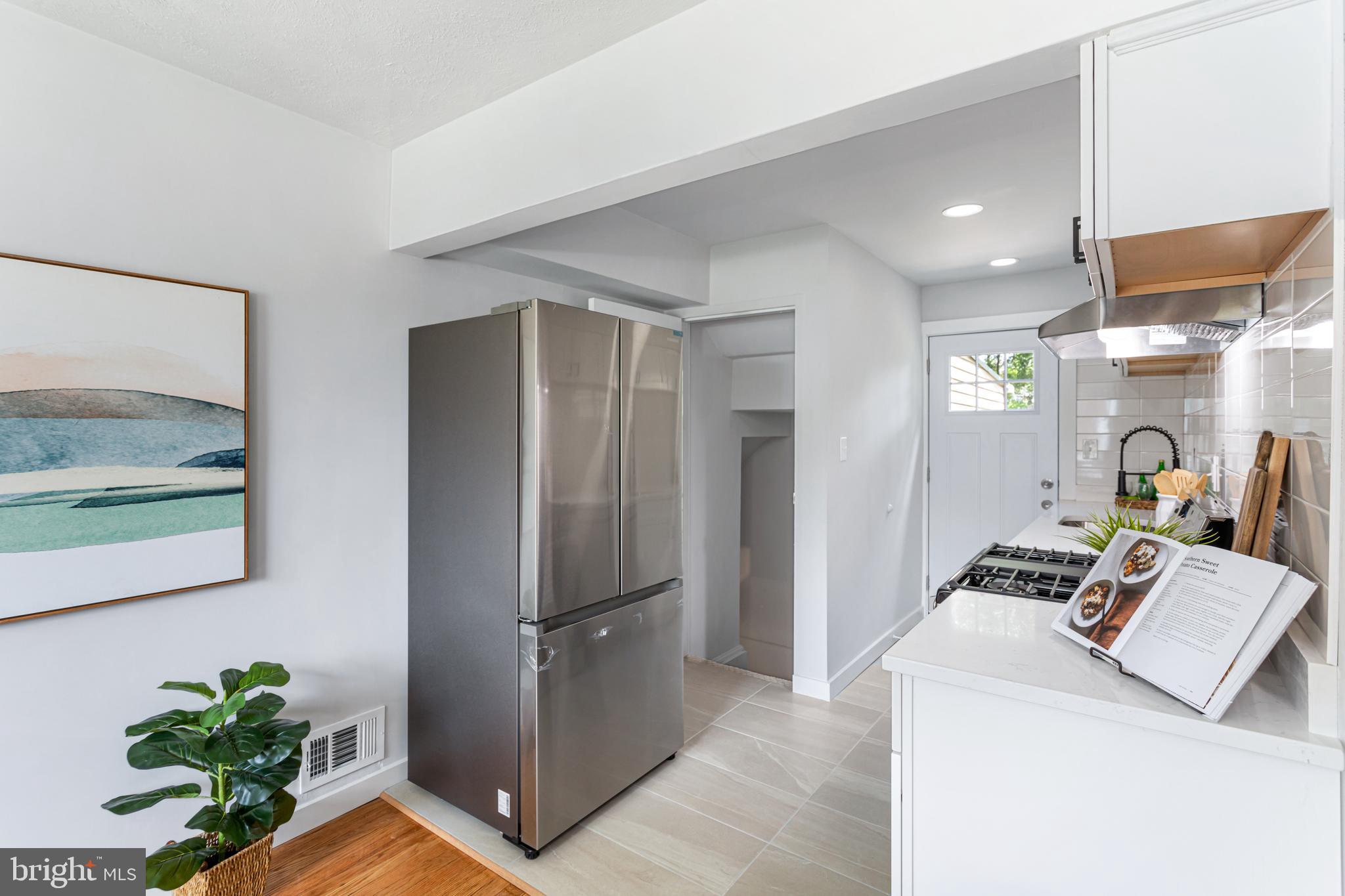 HAMPSHIRE HEIGHTS - Residential