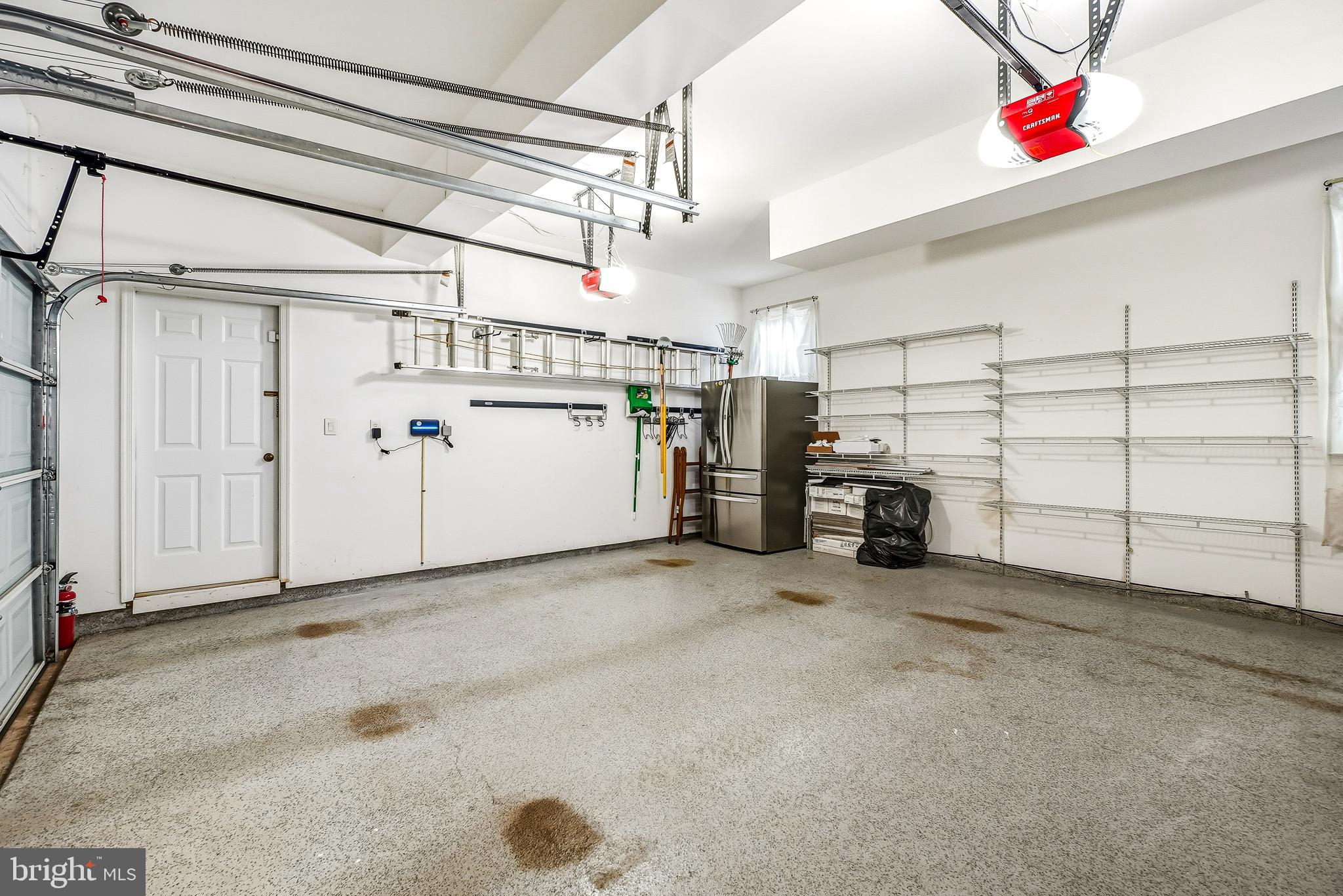 WASHINGTONIAN WOODS - Residential Lease