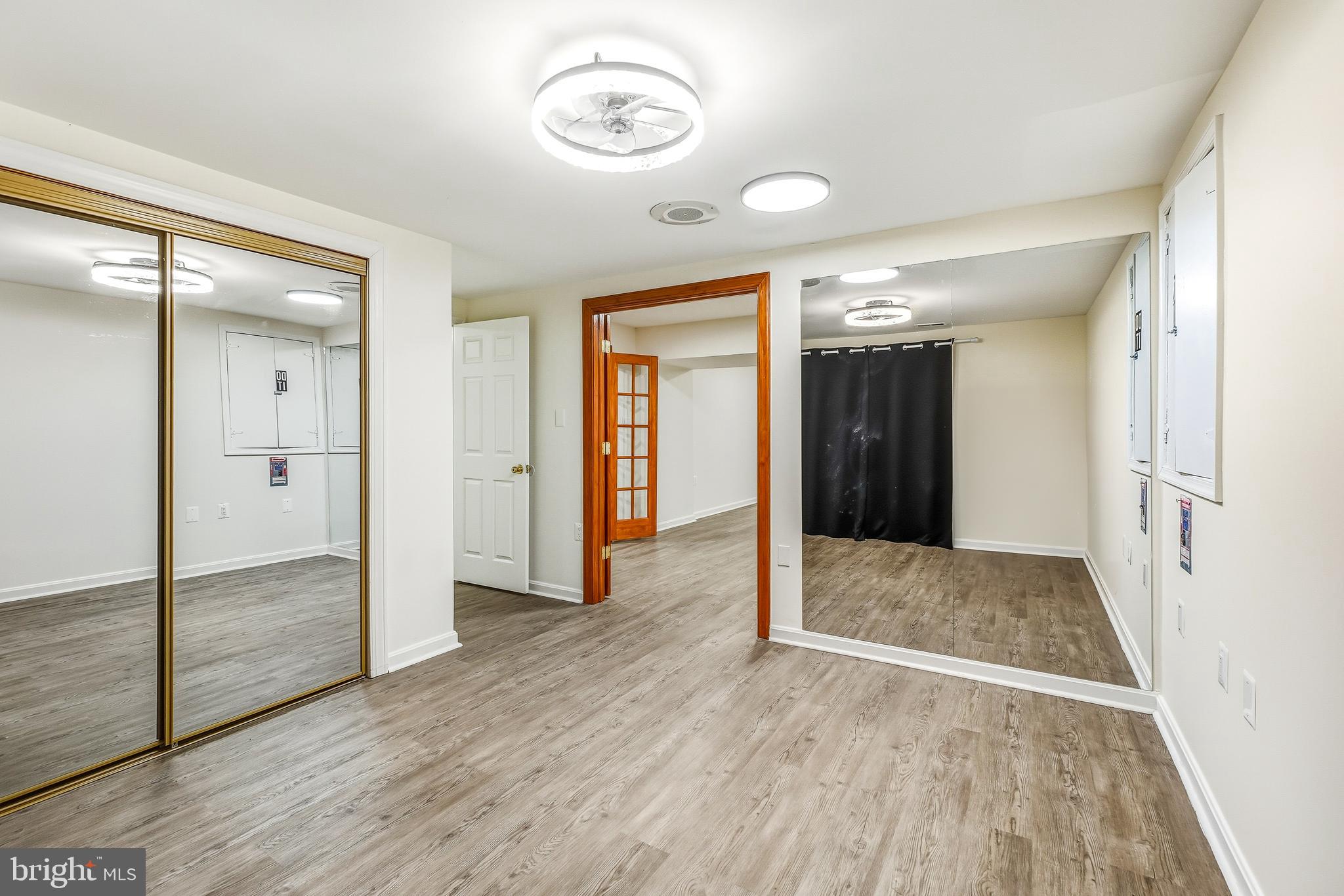 WASHINGTONIAN WOODS - Residential Lease