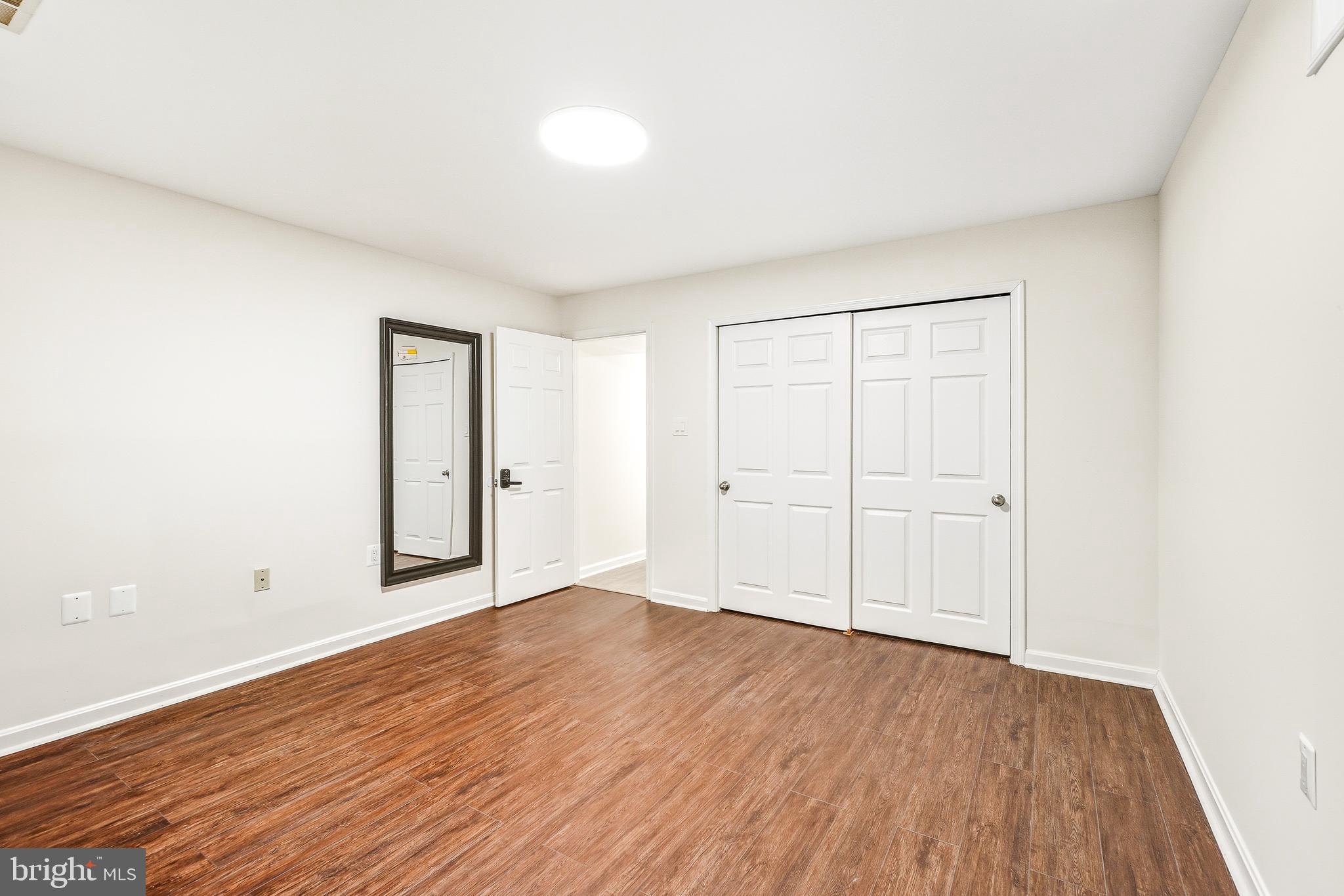 WASHINGTONIAN WOODS - Residential Lease