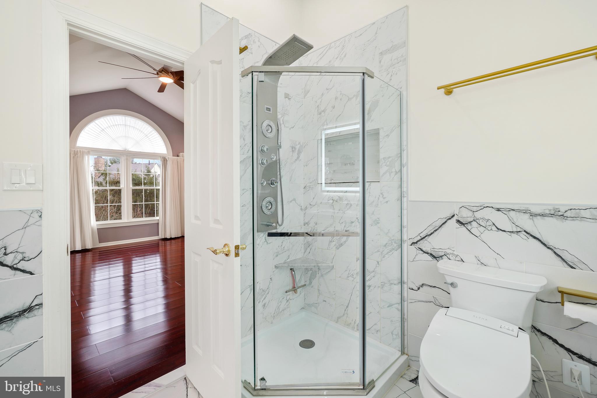 WASHINGTONIAN WOODS - Residential Lease