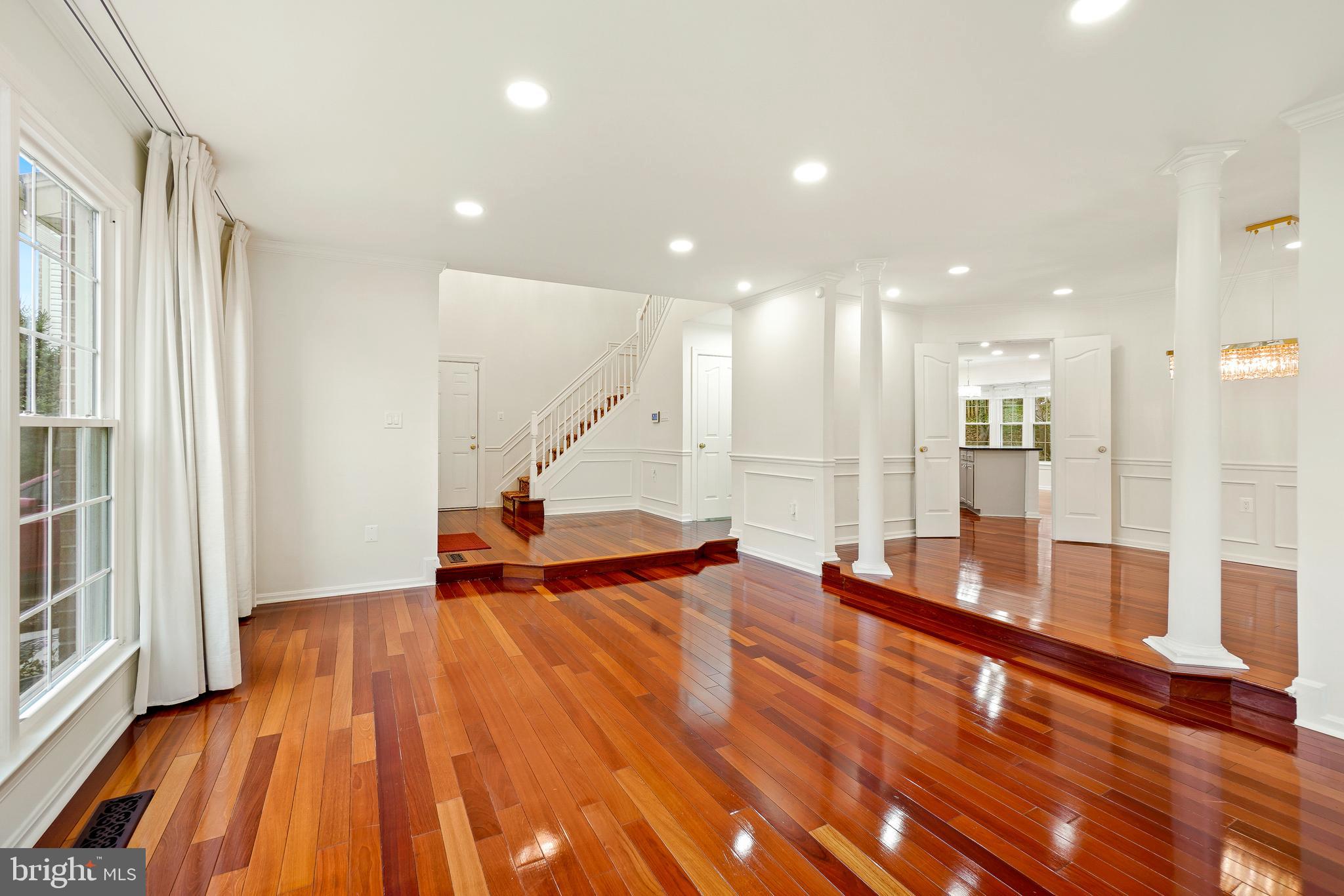 WASHINGTONIAN WOODS - Residential Lease