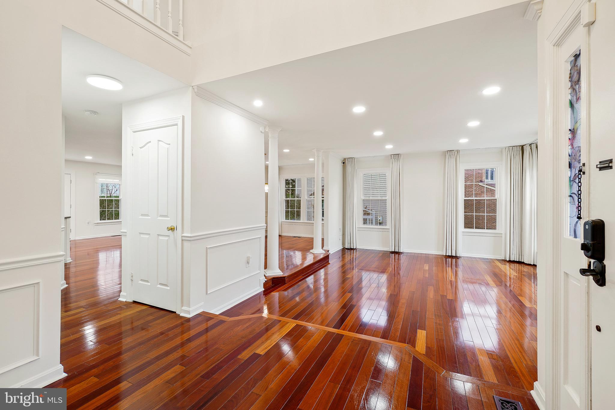 WASHINGTONIAN WOODS - Residential Lease