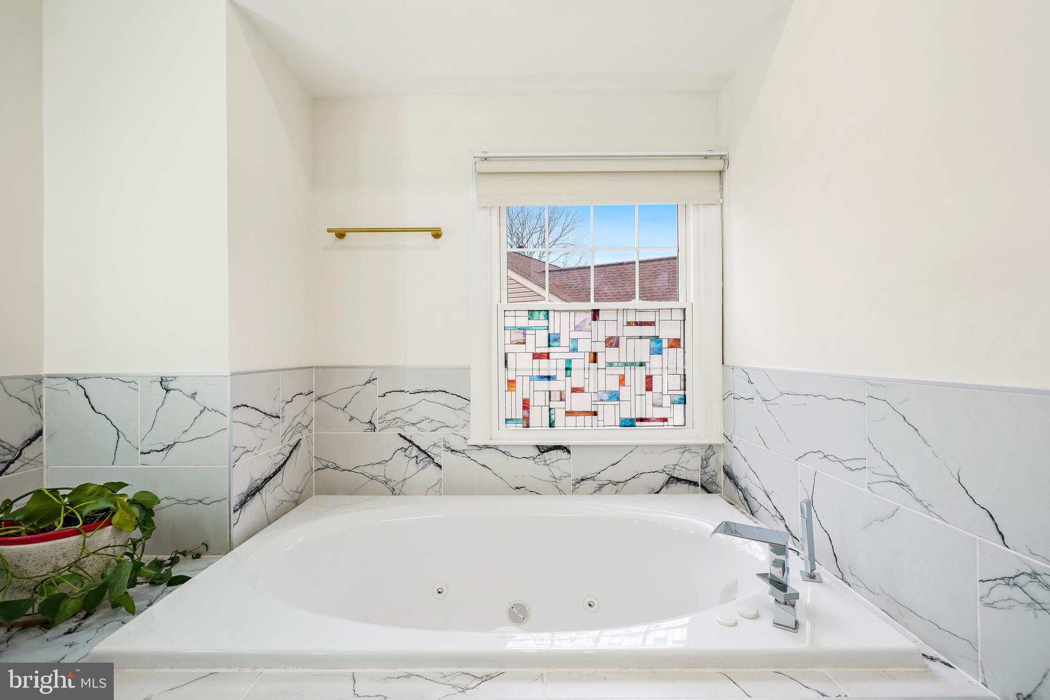 WASHINGTONIAN WOODS - Residential Lease