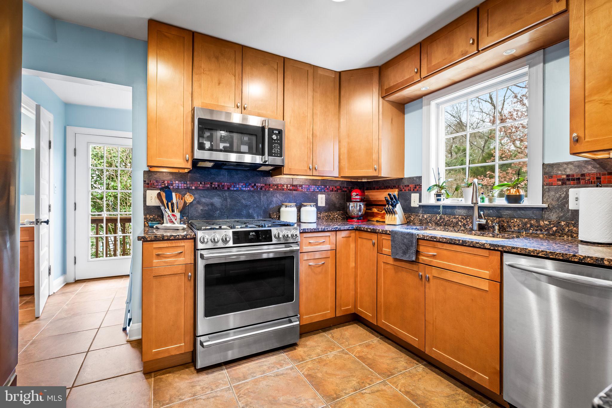 LAKE FALLS - Residential