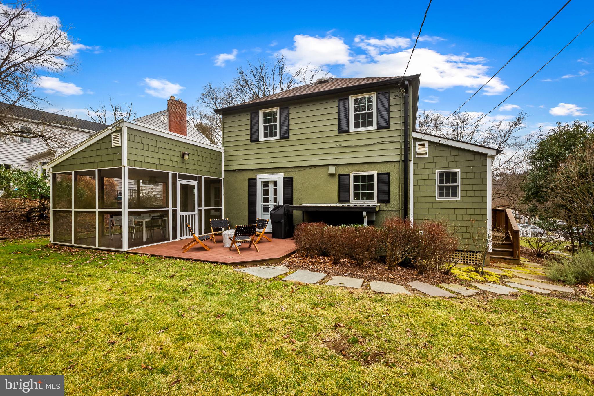 LAKE FALLS - Residential