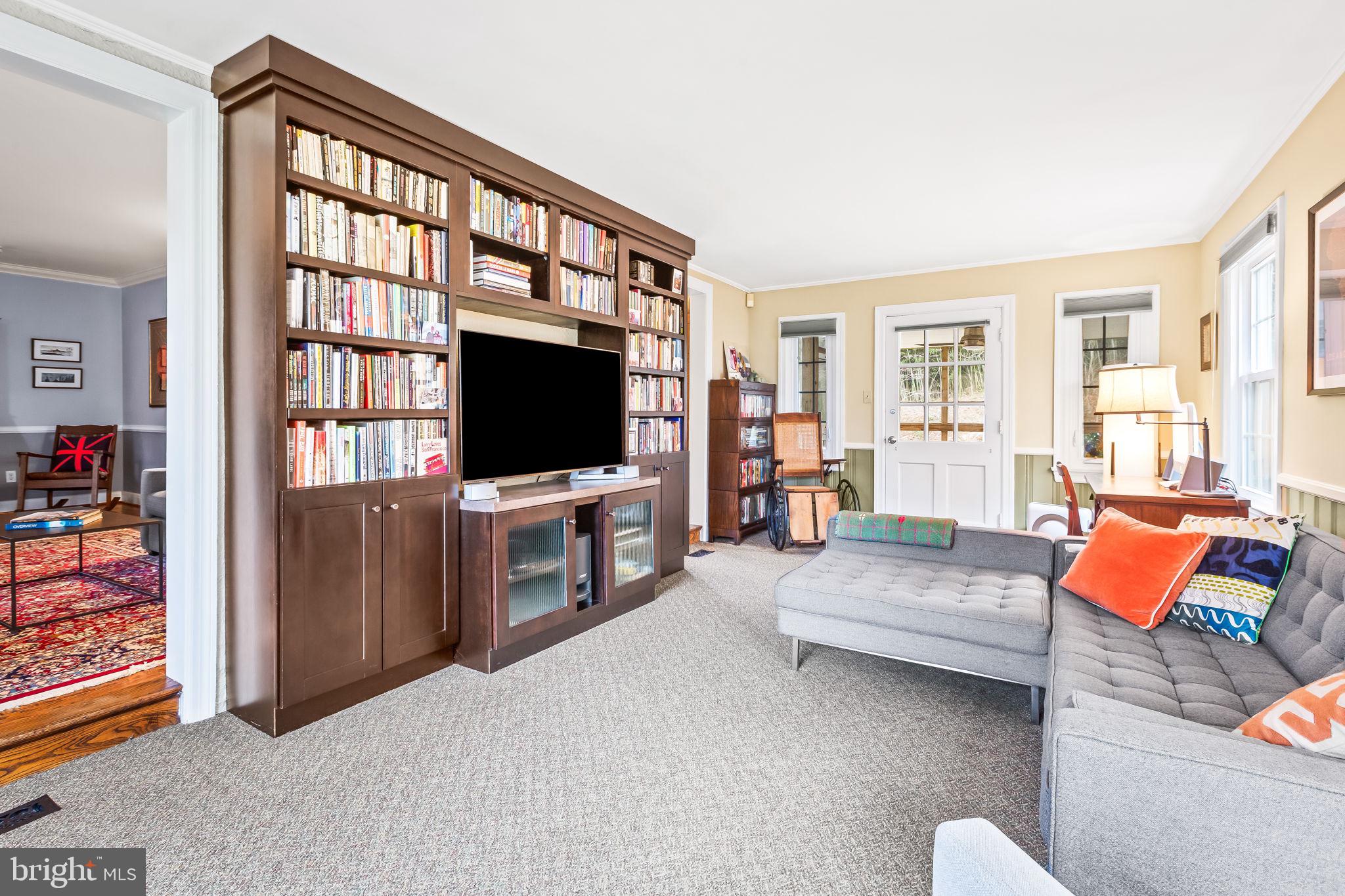 LAKE FALLS - Residential