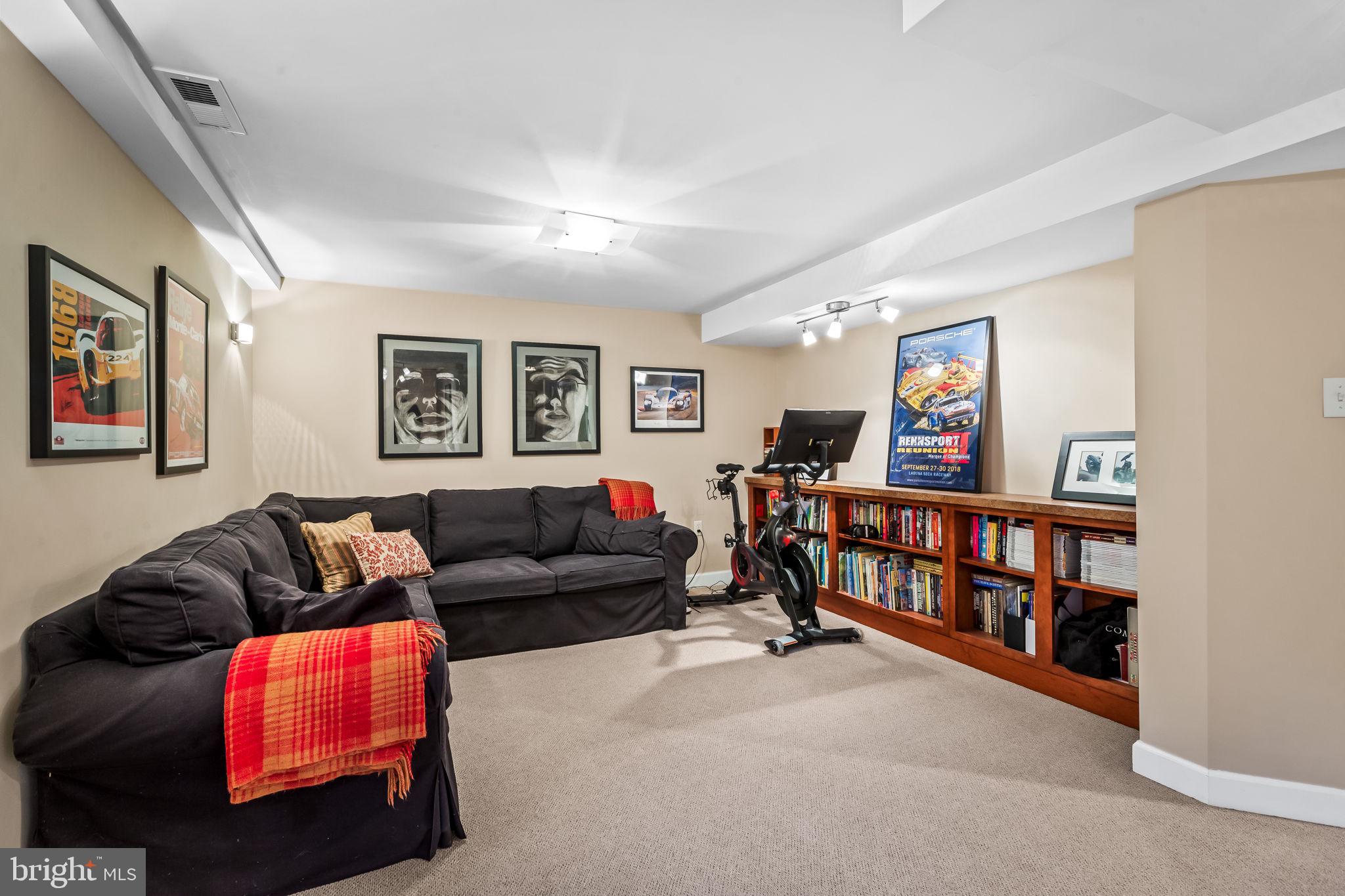 LAKE FALLS - Residential