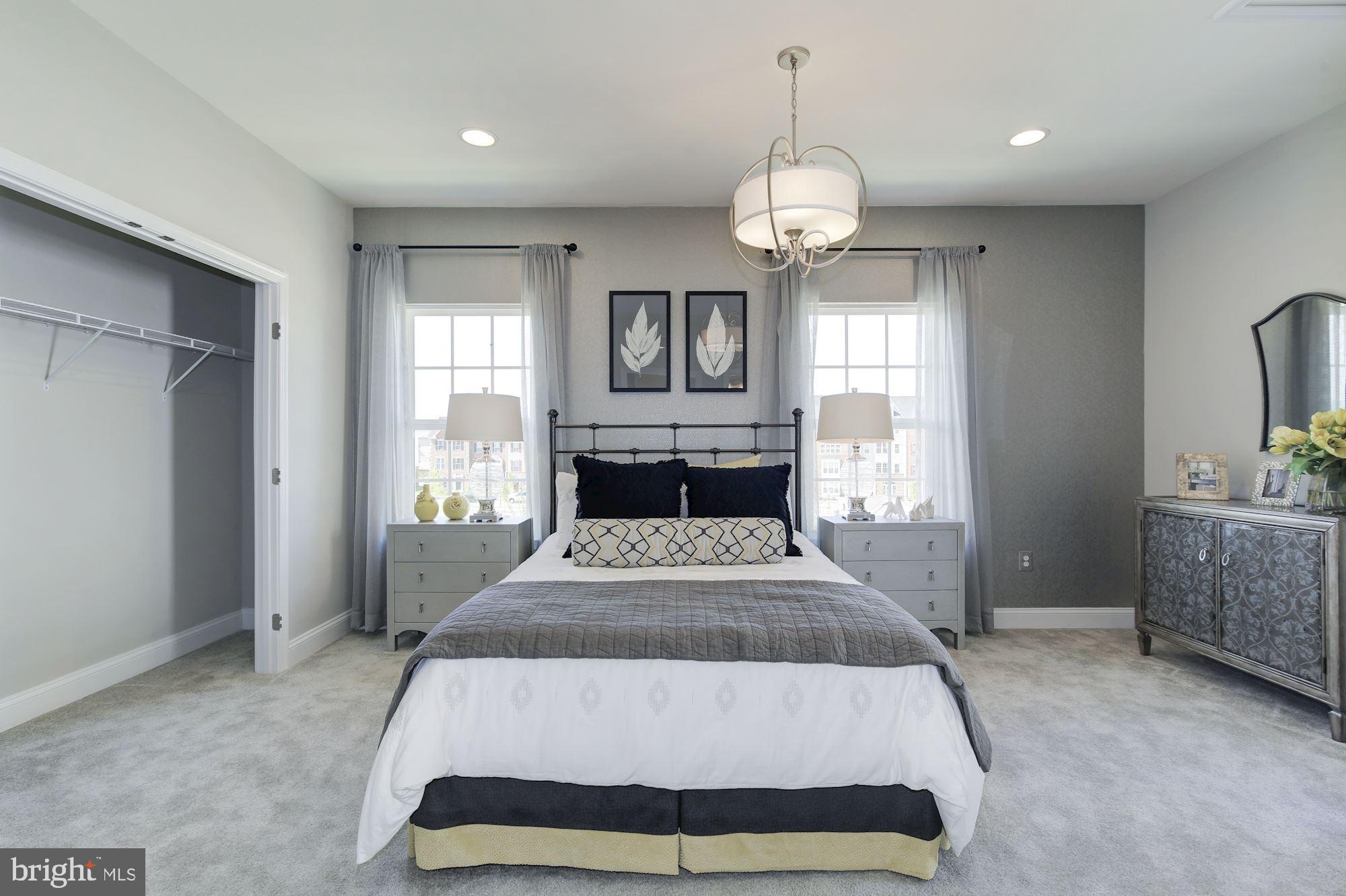 LAKE LINGANORE OAKDALE - Residential