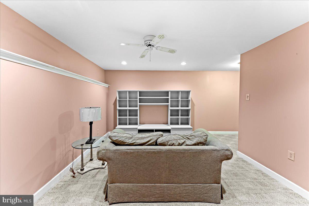 HUNT AT LOUVIERS - Residential