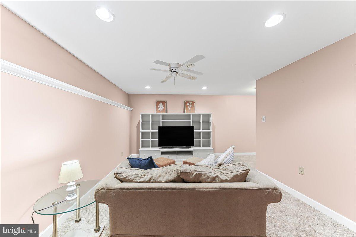 HUNT AT LOUVIERS - Residential