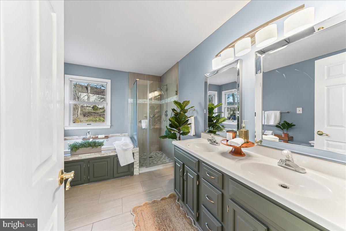 HUNT AT LOUVIERS - Residential