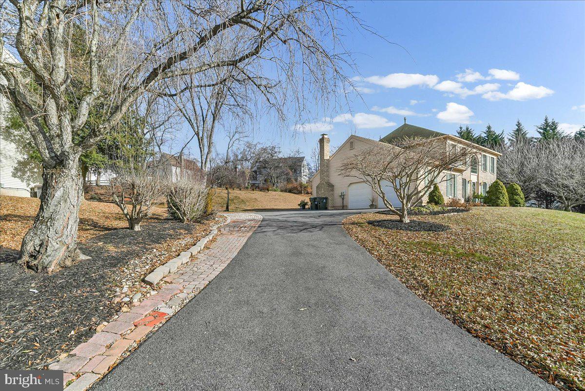 HUNT AT LOUVIERS - Residential