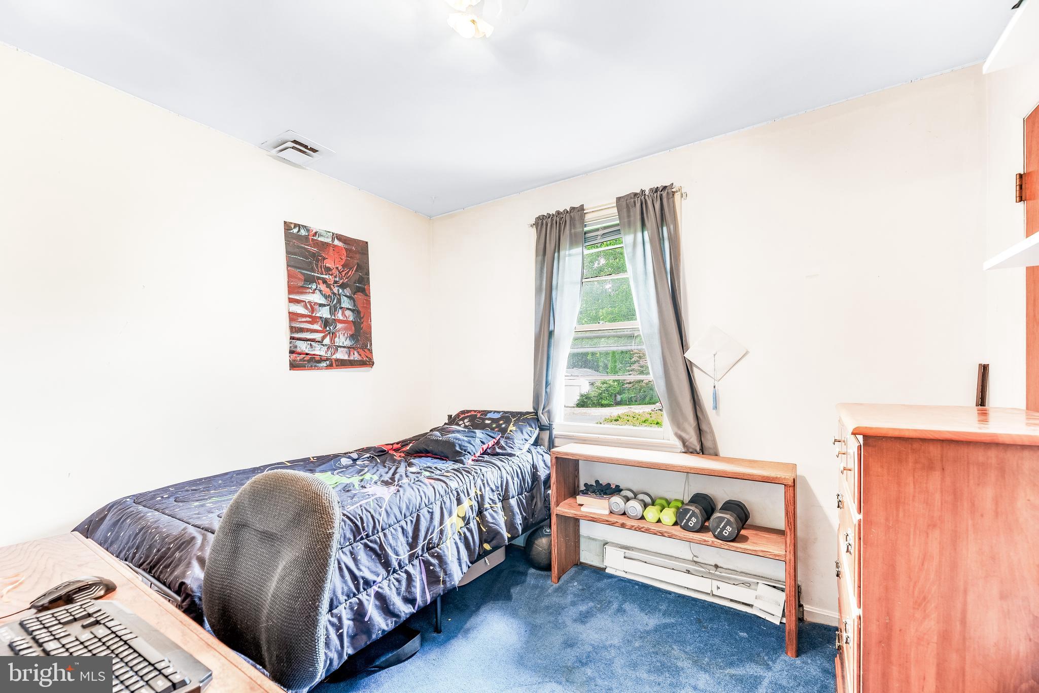 LONG BEACH - Residential