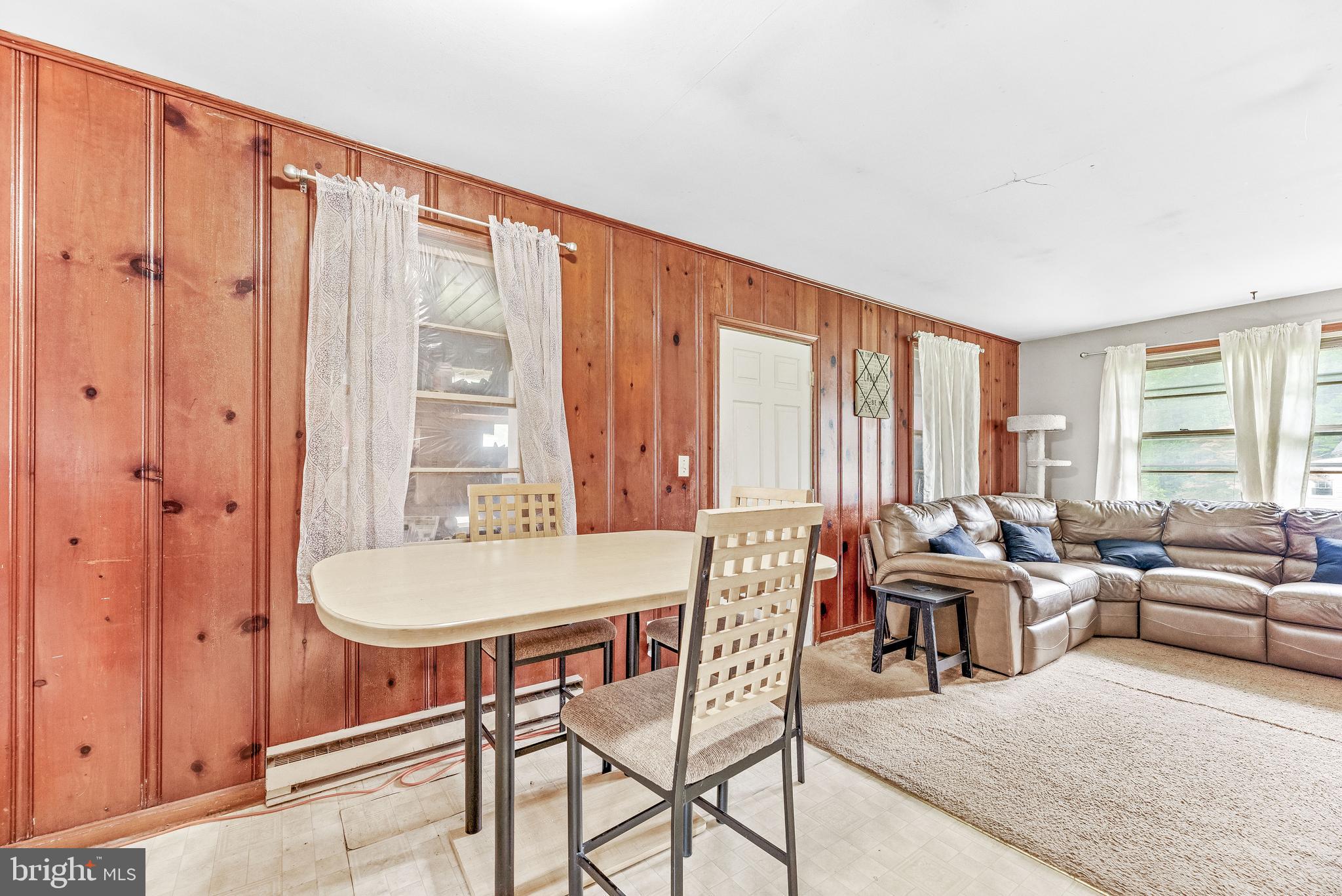 LONG BEACH - Residential