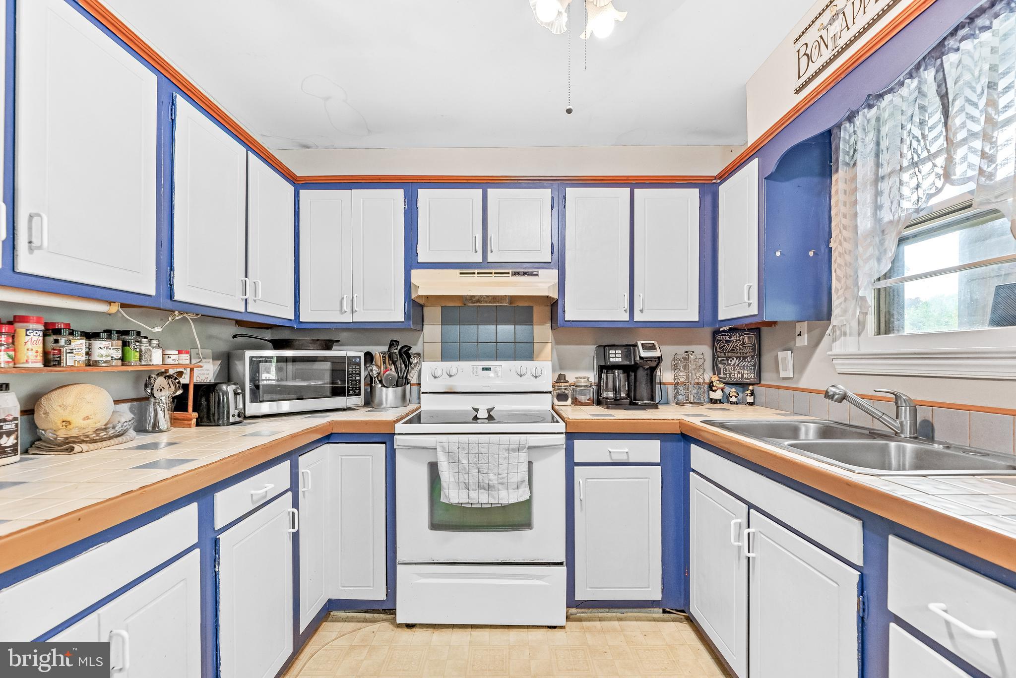 LONG BEACH - Residential