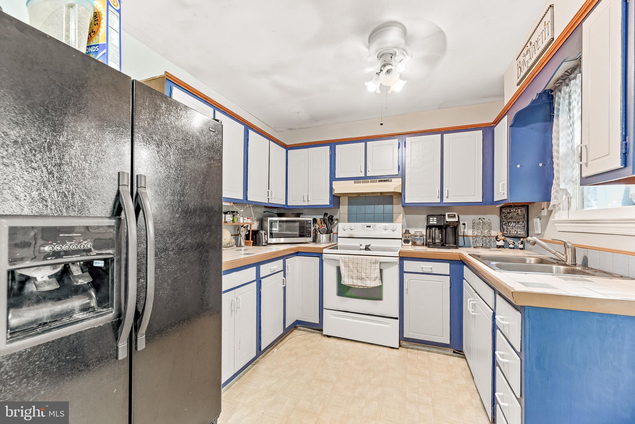 LONG BEACH - Residential